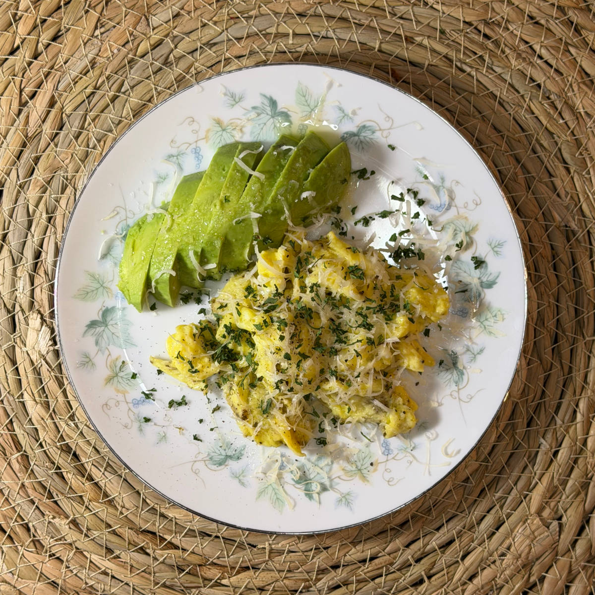 Scrambled Egg with Avocado